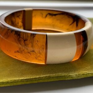 Vintage Amber Black & Cream Lucite Bangle Bracelet